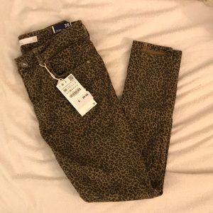 Zara Mid-Rise Skinny Jean